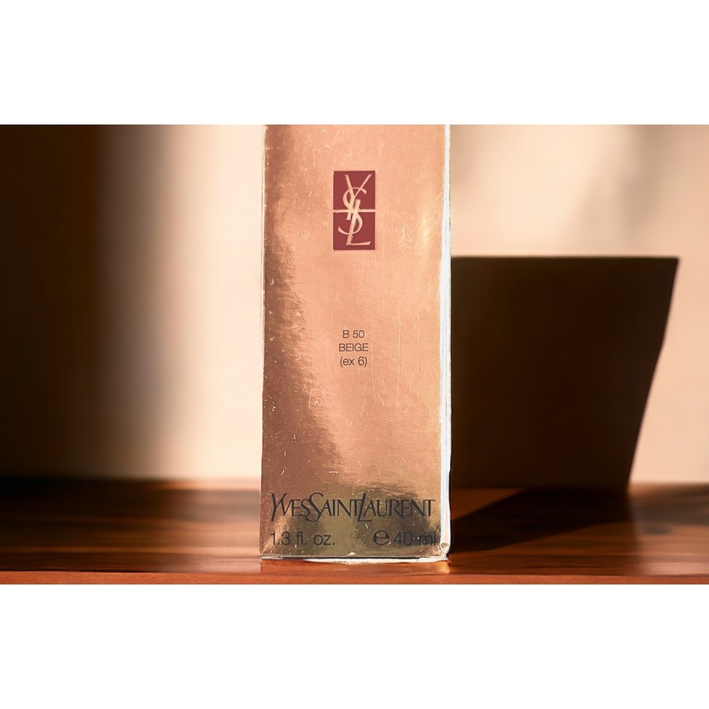 NIB YSL Perfect Touch Radiance Foundation - B50 (ex 6)